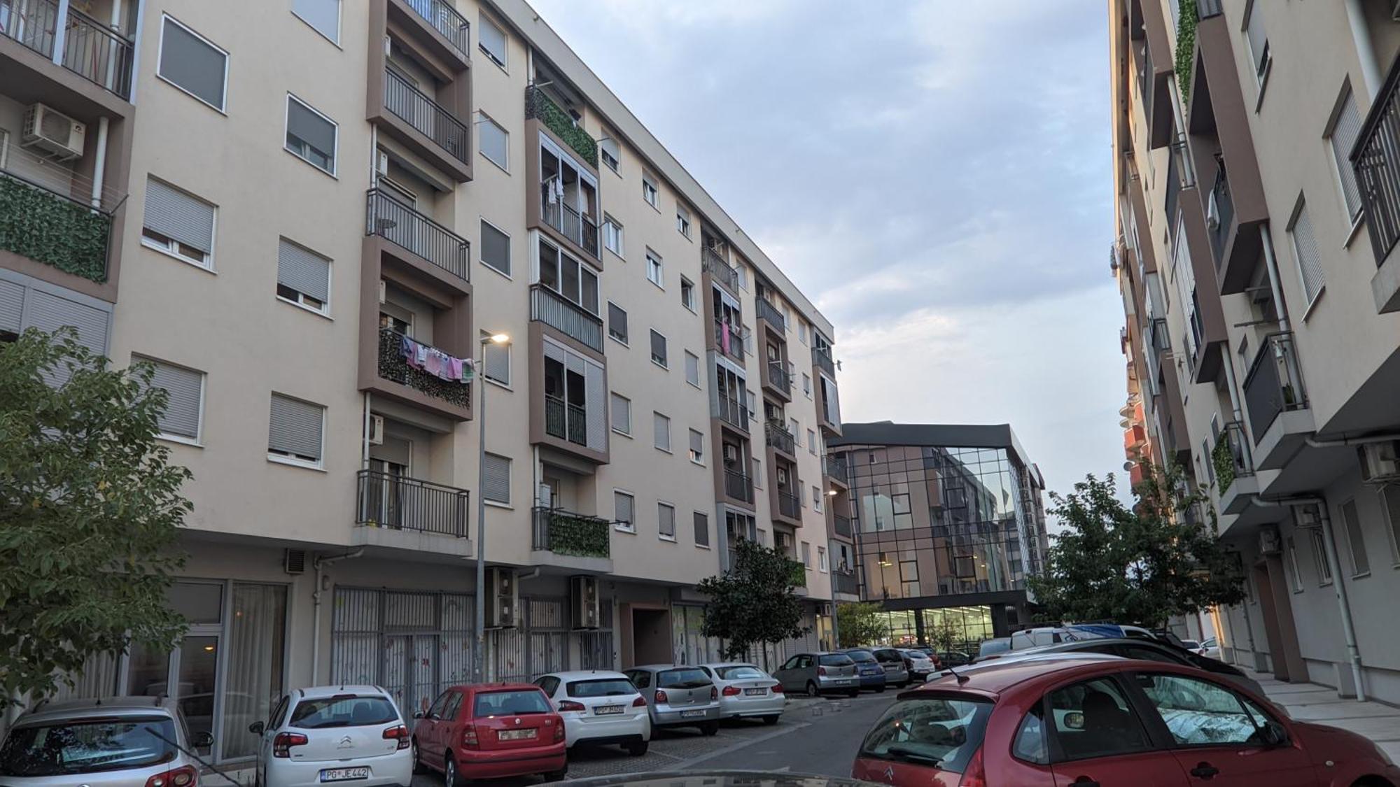 Guest House Mikeli Подгорица Экстерьер фото